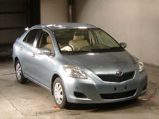 Front View of Toyota Belta
